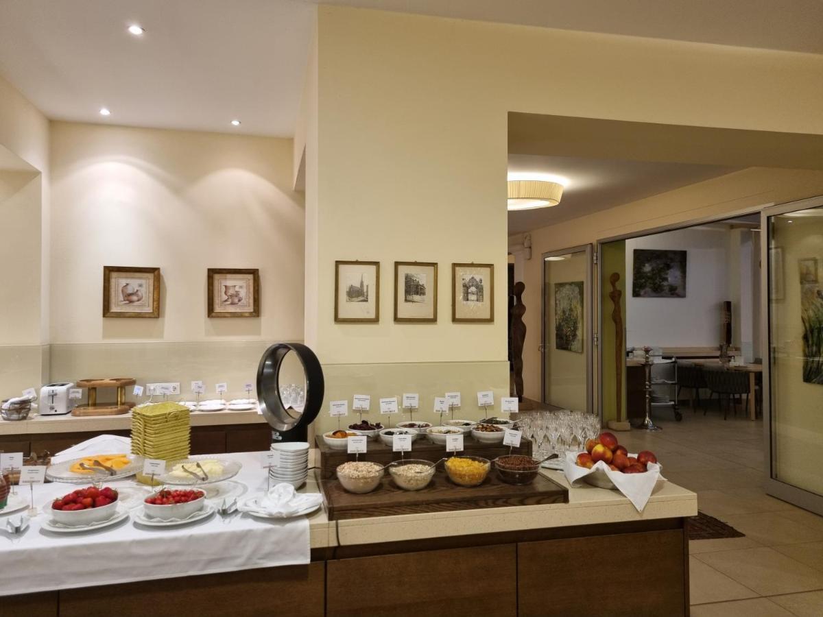 Birkenhof Gols - B & B - Wohlfuehl Hotel Mit Wochenend-Restaurant ภายนอก รูปภาพ